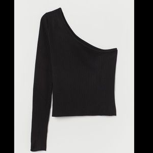 H&M Lose fit one sleeve top